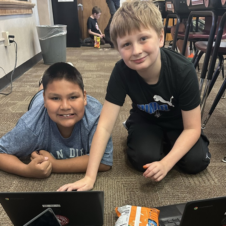 Mrs. Sayler's 5th graders at Beadle earned a game day for good behavior!