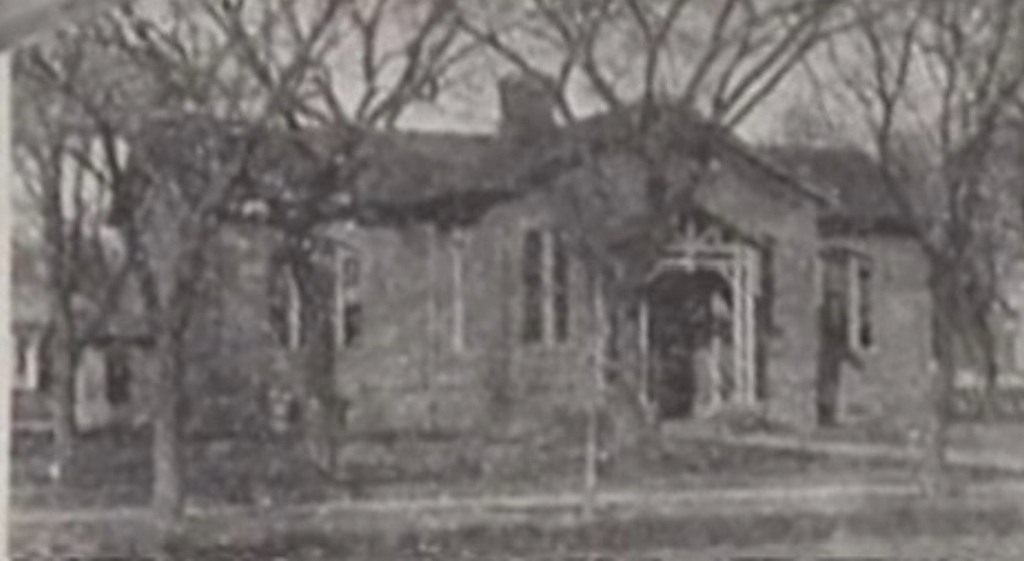 First Lincoln School