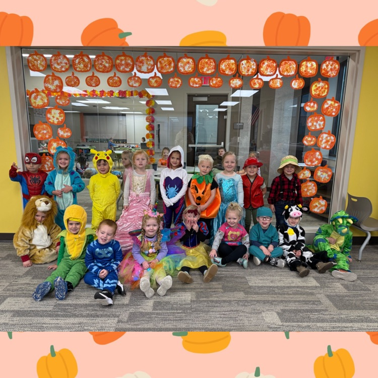 Halloween group picture 