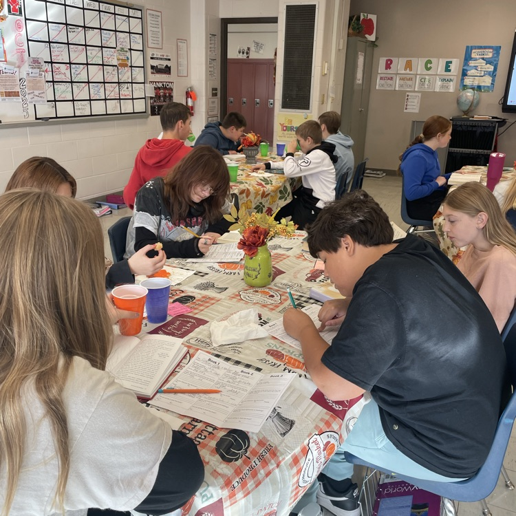 Mrs. Stanosheck's 7th grade English/Language Arts classes had a Fall Book Tasting today. 