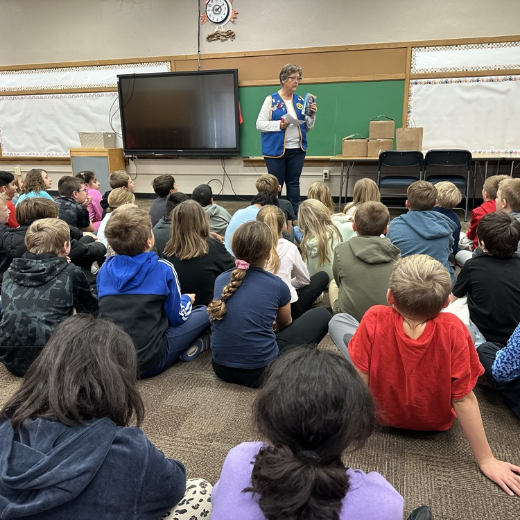 kids with dictionaries 