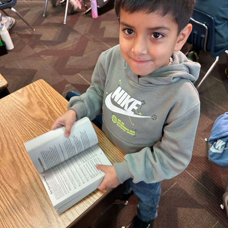 kids with dictionaries 