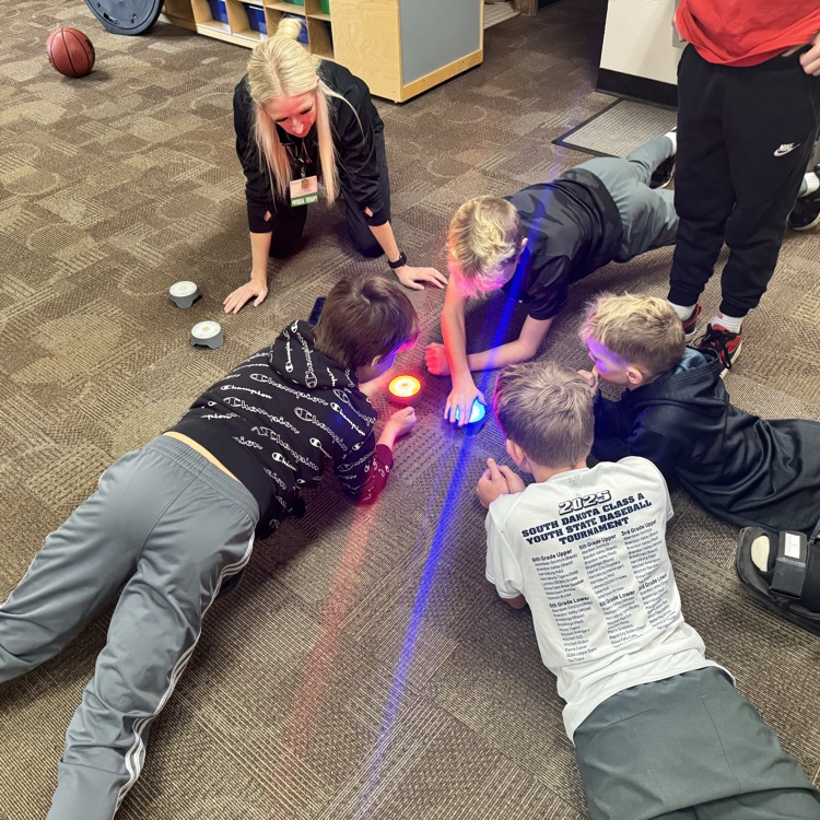 Beadle fourth graders in Mrs. Lukkes's classroom enjoyed their Educator for a Day event!   Thank you Erica Garvey for sharing about physical therapy!  Beadle fourth graders enjoyed their Educator for a Day event!   