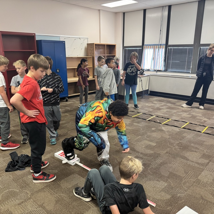 Beadle fourth graders in Mrs. Lukkes's classroom enjoyed their Educator for a Day event!   Thank you Erica Garvey for sharing about physical therapy!  Beadle fourth graders enjoyed their Educator for a Day event!   