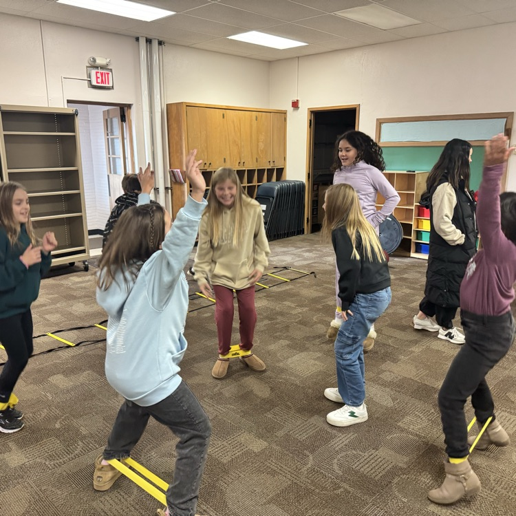 Beadle fourth graders in Mrs. Lukkes's classroom enjoyed their Educator for a Day event!   Thank you Erica Garvey for sharing about physical therapy!  Beadle fourth graders enjoyed their Educator for a Day event!   