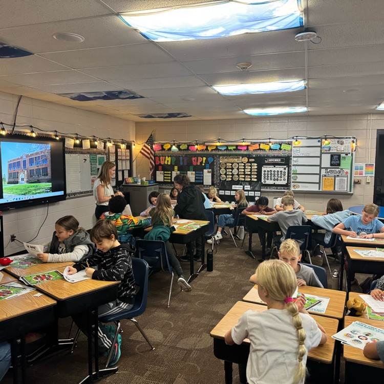 Beadle fourth graders in Mrs. Lukkes's classroom enjoyed their Educator for a Day event! Thank you Liz Healy for sharing about germs and staying healthy!