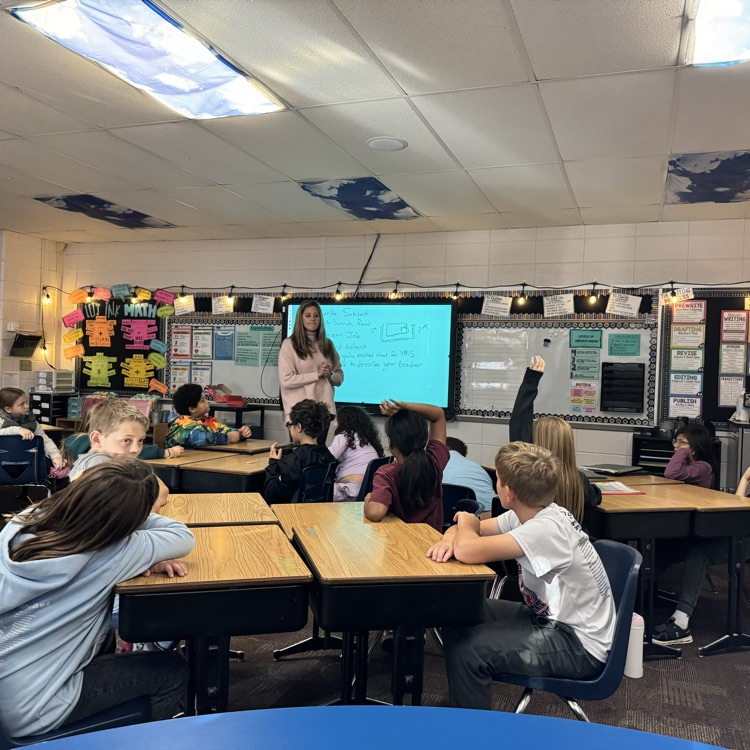 Beadle fourth graders in Mrs. Lukkes's classroom enjoyed their Educator for a Day event! Thank you Dr. Heather Olson for sharing about Yankton Middle School and the fun activities we got to do! 
