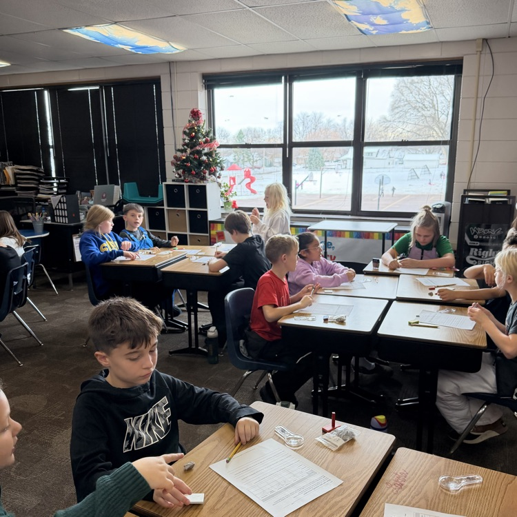 Beadle fourth graders in Mrs. Lukkes's class used their observations skills in a lab about the properties of minerals.