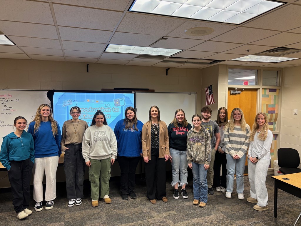 Mrs. Valnes with Intro to Ed & Training class