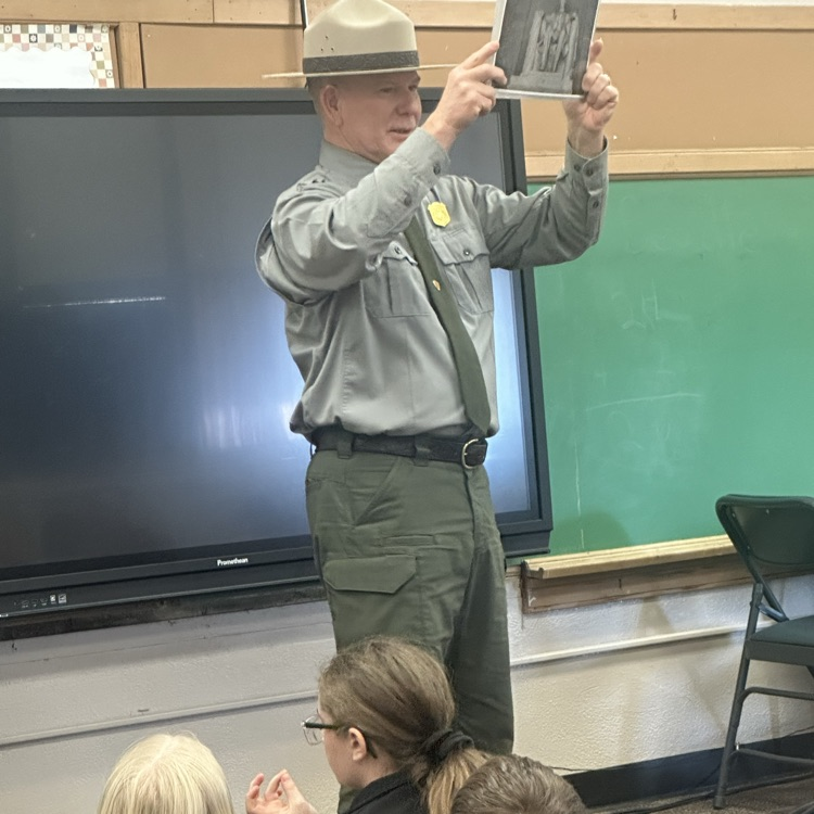 Beadle 5th Graders enjoyed listening to guest speaker, Mr. Tom Downs, share his knowledge about the topics of Abraham Lincoln and Fort Sumter to tie into their learning of the Civil War. Thank you Mr. Downs and happy birthday, Abe!