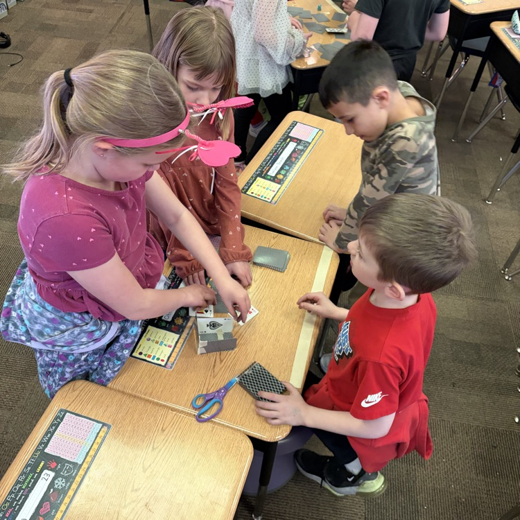 Beadle 2nd Graders in Mrs. Vlasman's class complete the, 'Build a House of Cards' challenge.