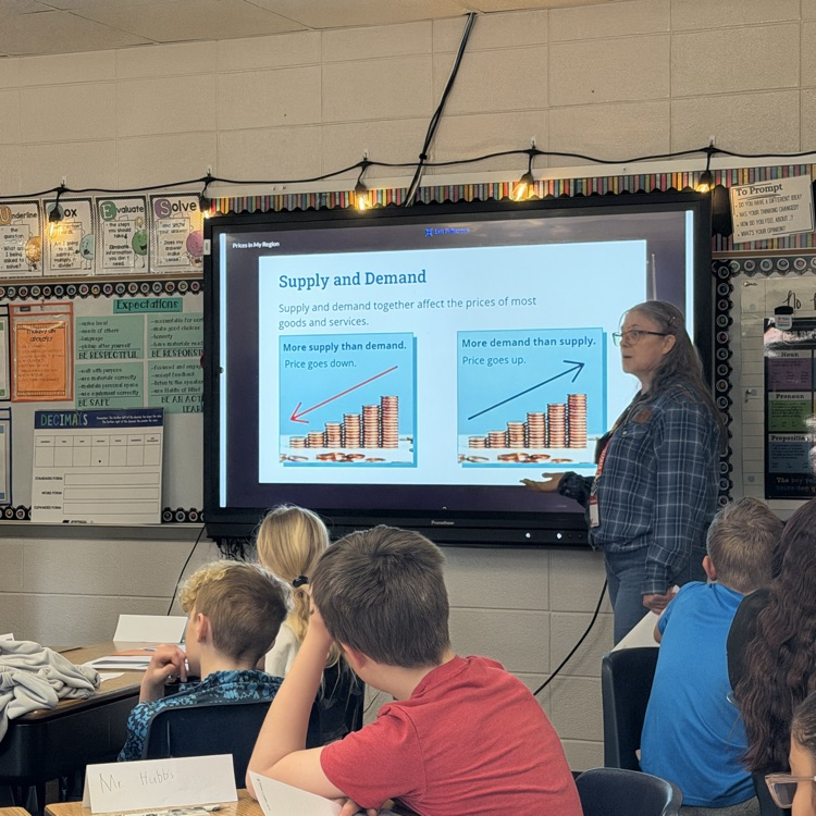 Mrs. Lukkes's fourth graders at Beadle looked forward to Junior Achievement each week. Thank you Dawn Atkins for meeting with us and being our Junior achievement volunteer! 