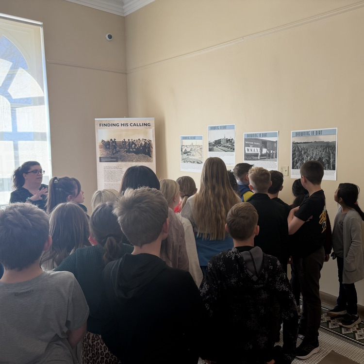 Mrs. Lukkes's fourth graders at Beadle enjoyed the Mead Museum. They learned about the Dust Bowl, Lewis and Clark, and Yankton College. 