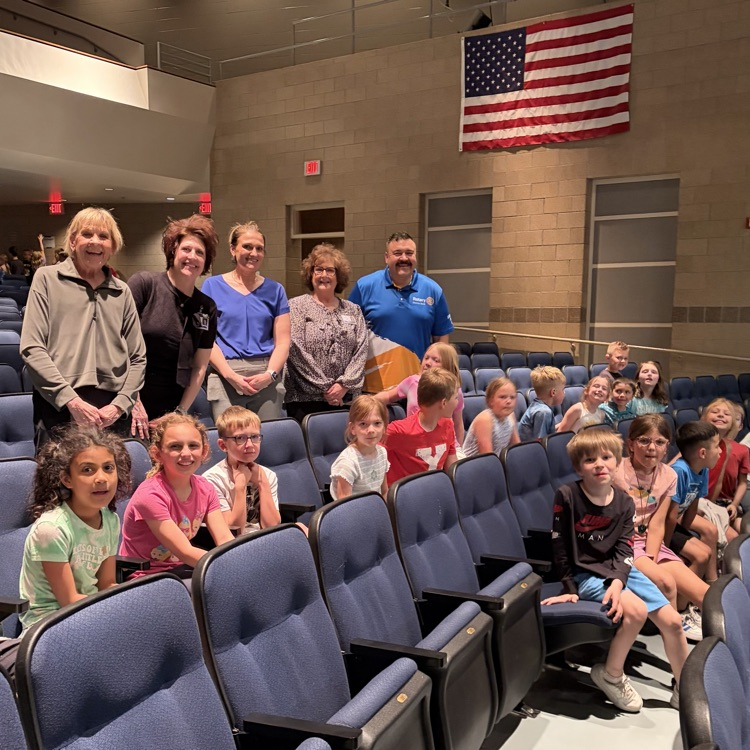  Beadle Elementary 2nd Grade would like to thank the Yankton Medical Clinic, Yankton Rotary and Ace Bike and Fitness for our brand new bike helmets. Thanks also to USD med students for helping to fit each helmet.
