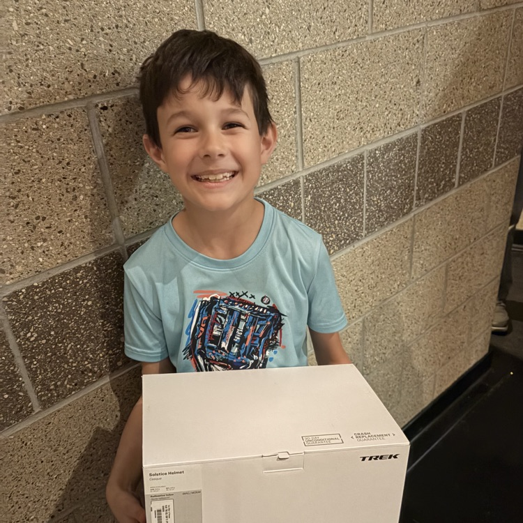 Beadle Elementary 2nd Grade would like to thank the Yankton Medical Clinic, Yankton Rotary and Ace Bike and Fitness for our brand new bike helmets. Thanks also to USD med students for helping to fit each helmet.