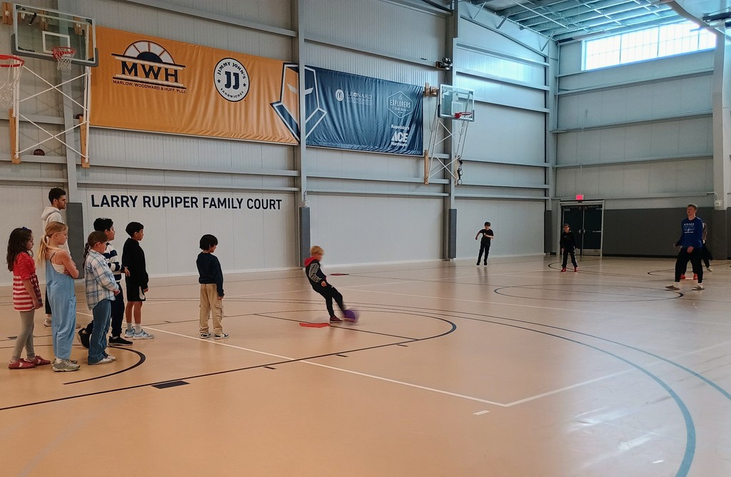 bas-kick-ball2