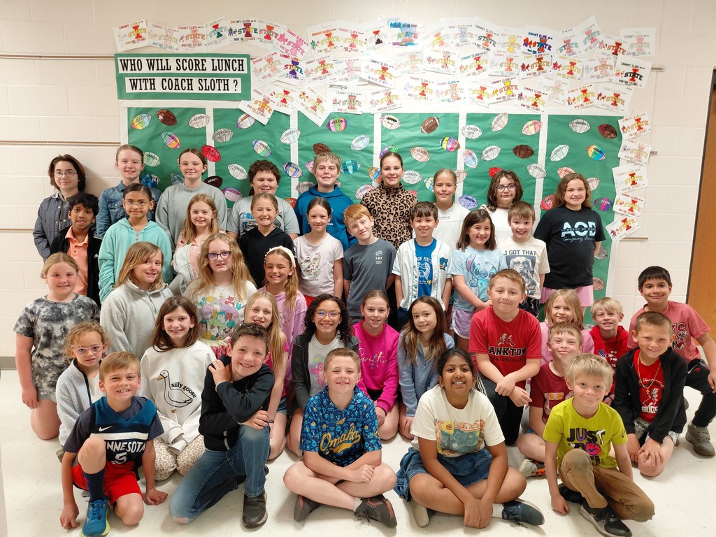 large group of students