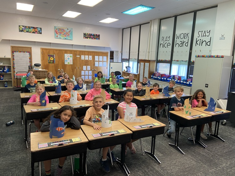 Second graders at Beadle did a great job making their 3D habitats!