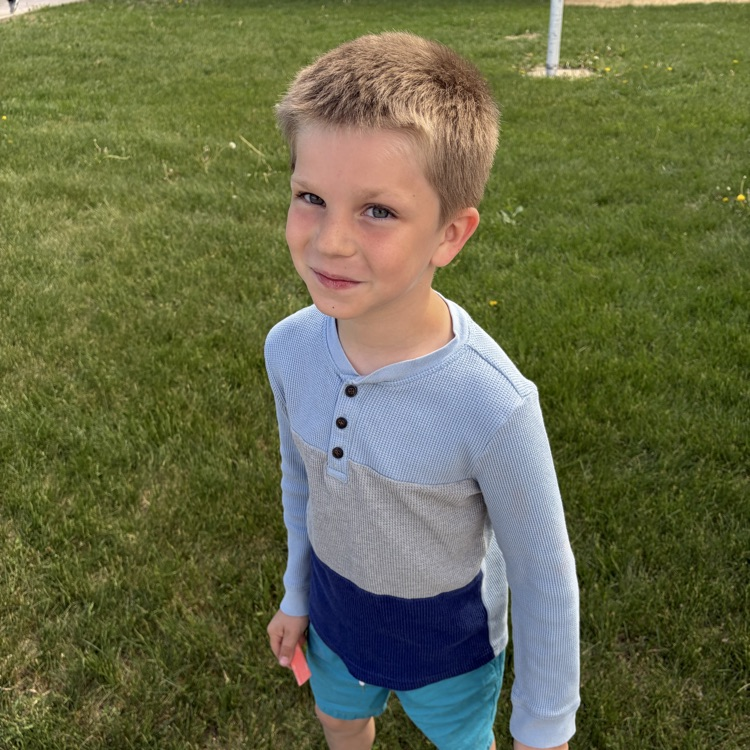 Beadle second graders, in Mrs. Vlasman's class, enjoyed glow day and sidewalk chalk this week