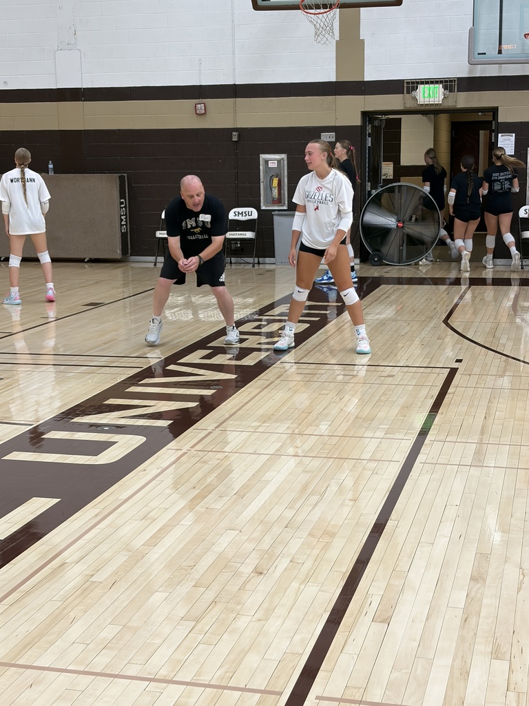 SMSU  VB Team Camp