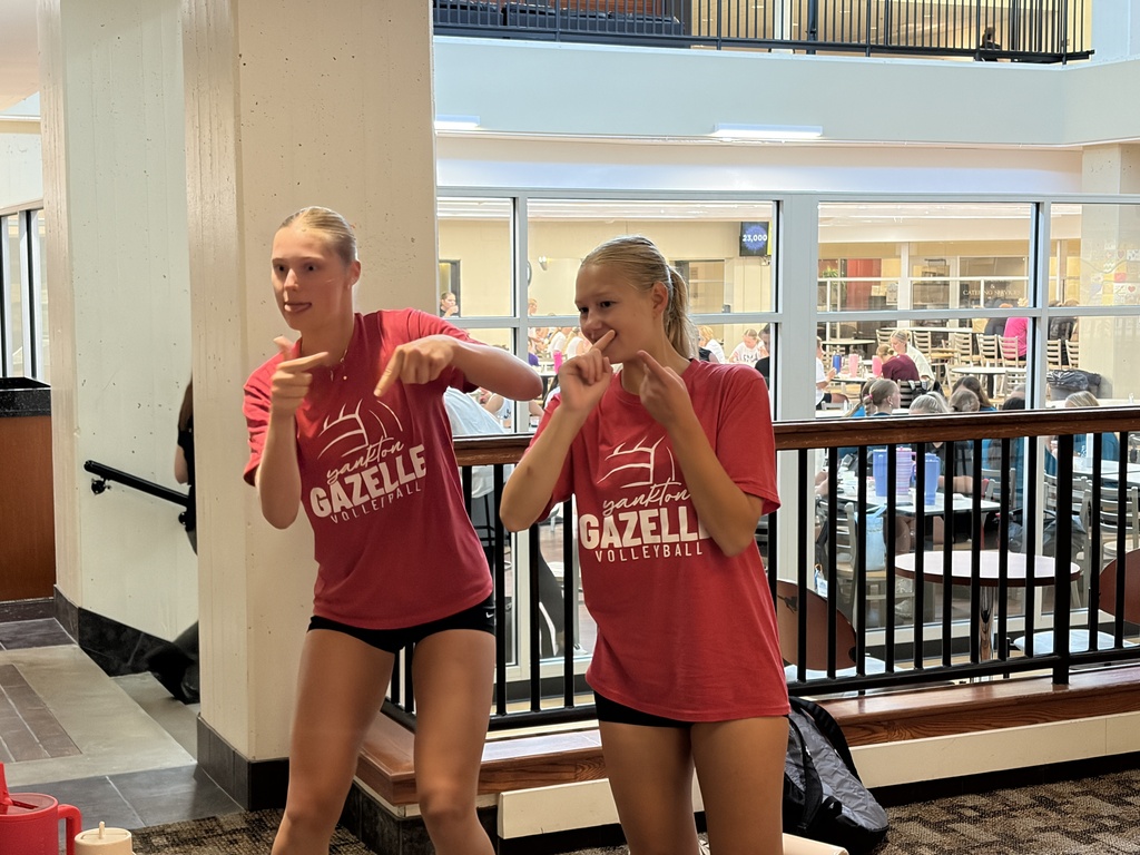 SMSU  VB Team Camp