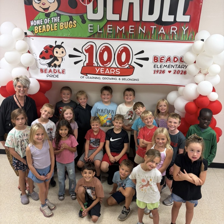 Mrs.Vlasman's 2nd grade celebrating the start of Beadle's 100th year.