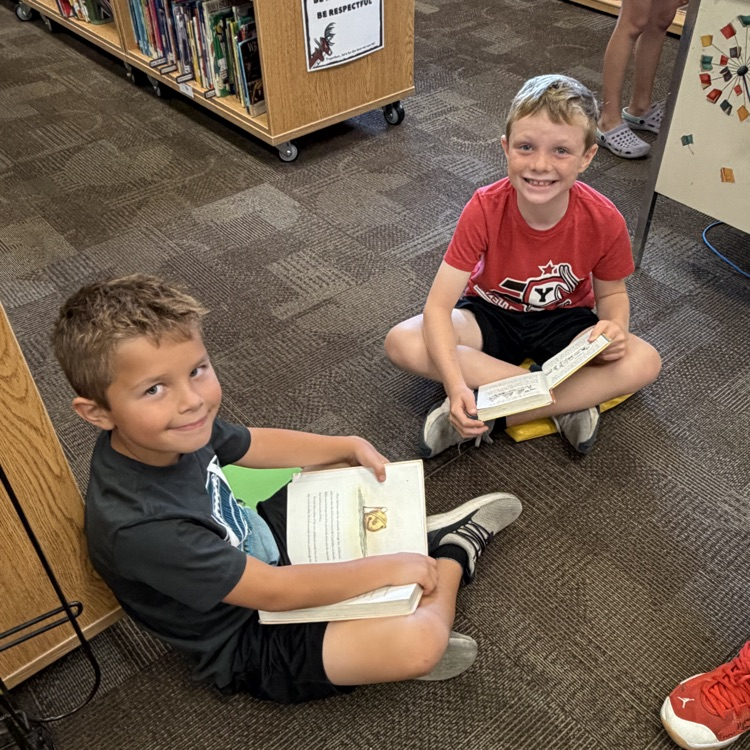 Mrs. Vlasman's 2nd graders are LOVING the new Beadle Library!