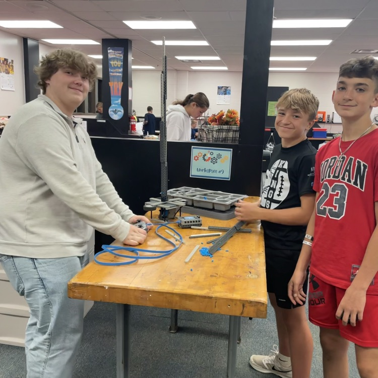 Trying to build the tallest tower in YMS Red Day Design and Build class.