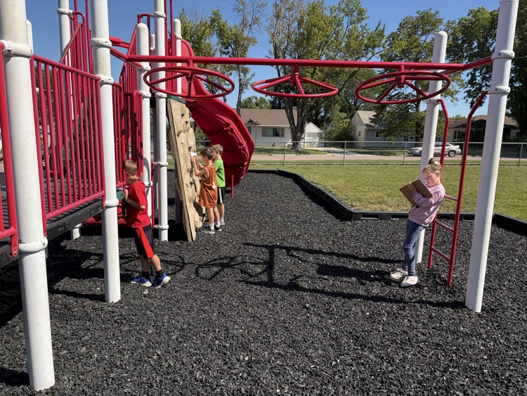 Mrs. Krommenhoek’s second graders went on a “WalkSTEM Tour” to observe and explore the various properties of our playground equipment! 