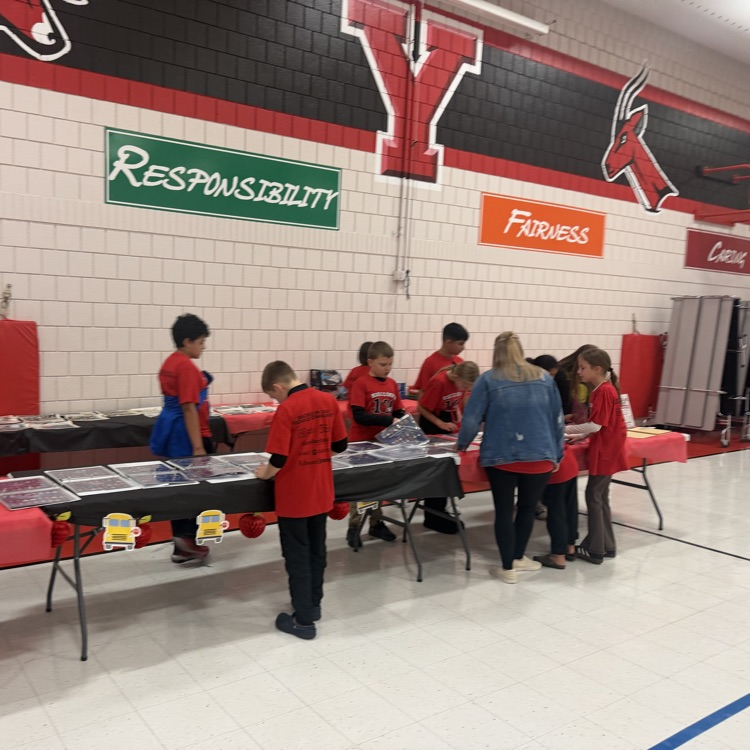 Mrs. Lukkes's fourth grade class had a blast celebrating 100 years of Beadle! 