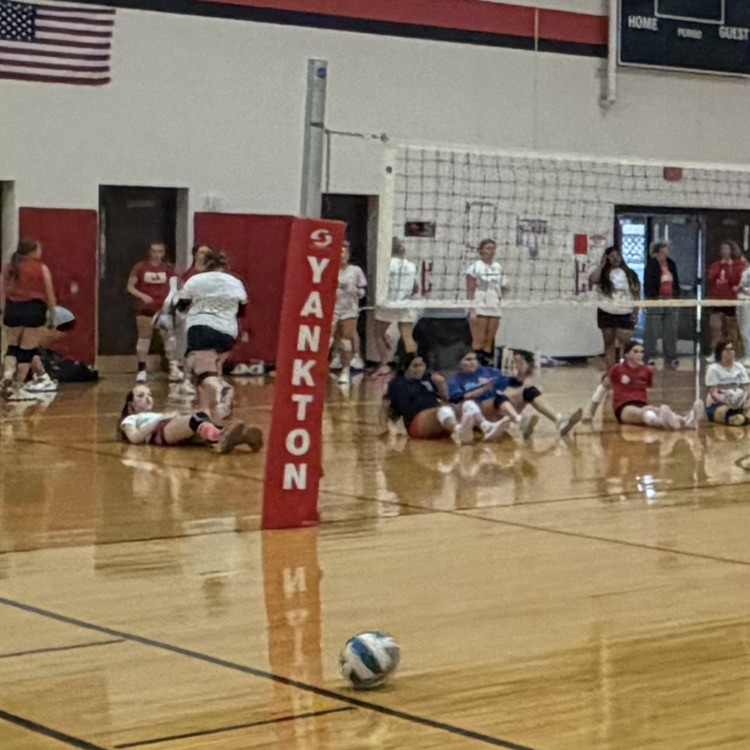 Gazelle volleyball players coming together to celebrate Homecoming and building the program. YHS Gazelles led the sixth, seventh, and eighth grade practice by sharing their knowledge and love of volleyball!