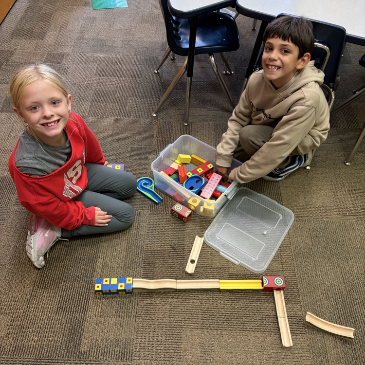 Rainy day fun in Mrs. Vlasman's 2nd grade class at Beadle.