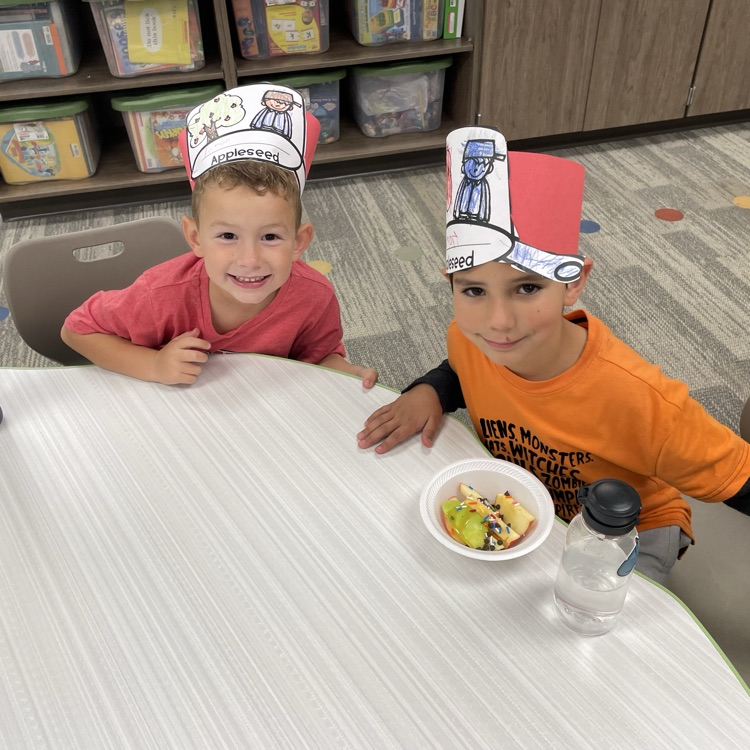 boys eating