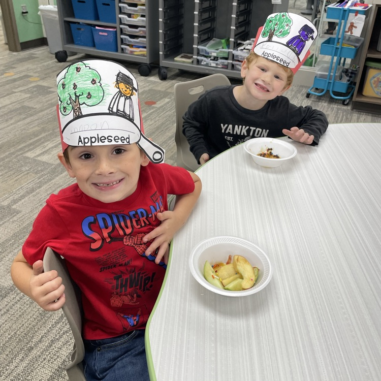 boys eating
