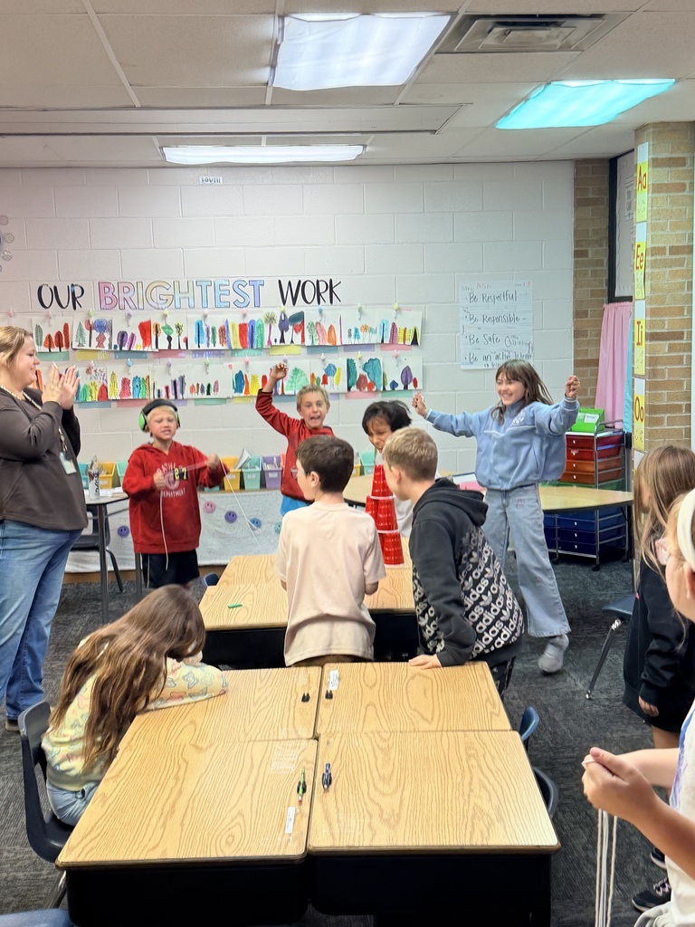 Cup Tower Challenge