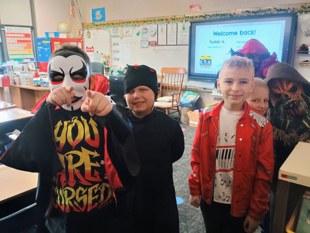costumes2