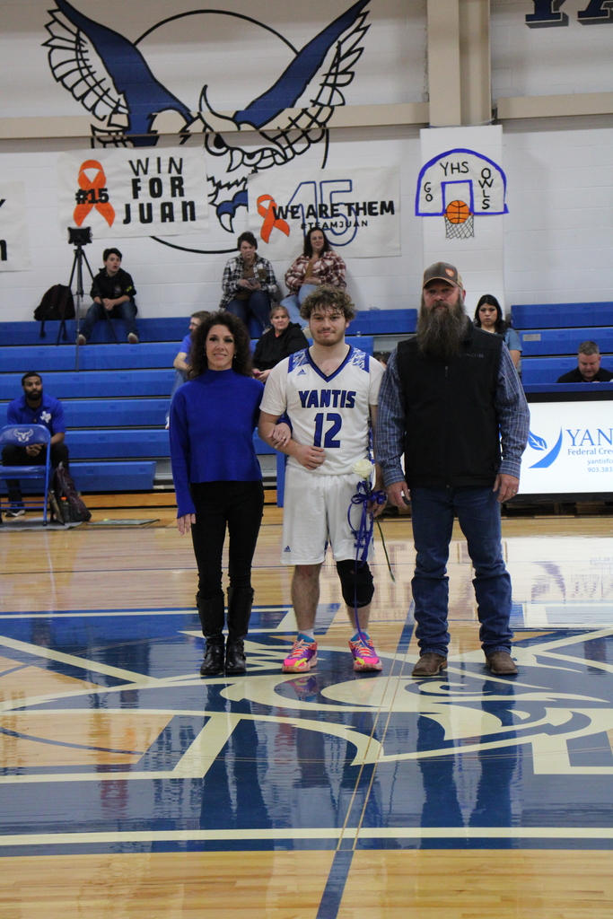 basketball player and family