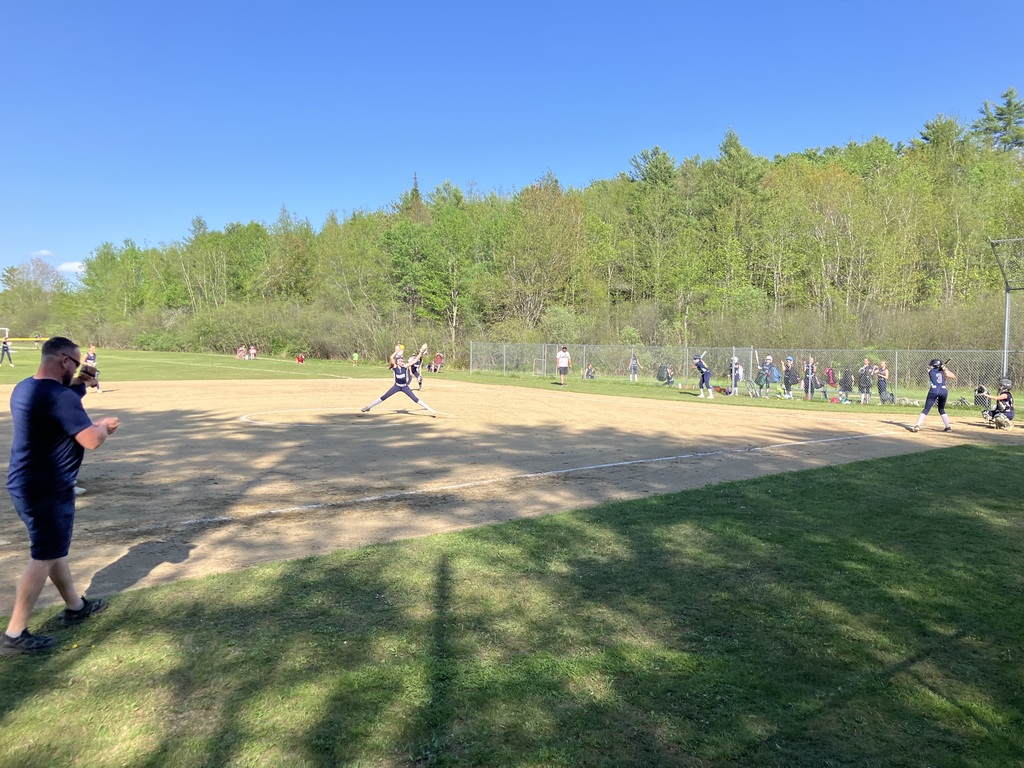7th-grade Softball team in action