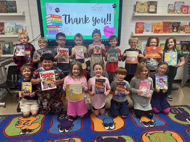 Elementary students gifted with books