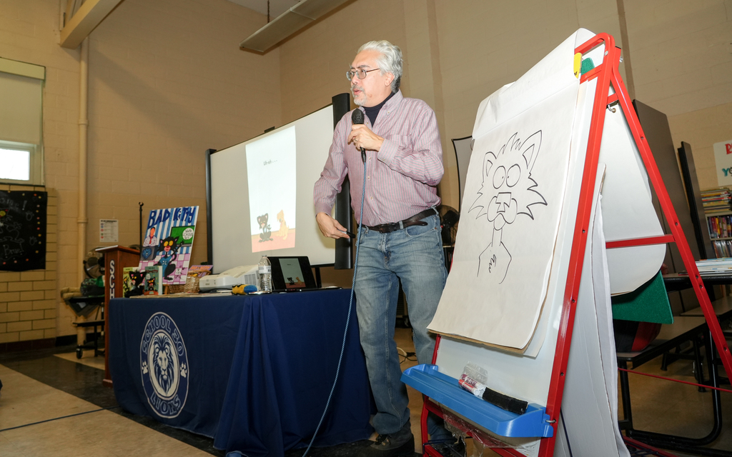 Author Nick Bruel Visits School 30 7