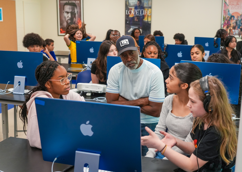 Don Cheadle visits Robert Halmi Sr. Academy of Film and Television