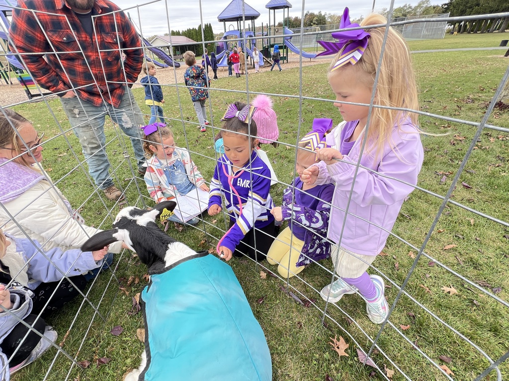 Ameson Dairy Farm visit to elementary school