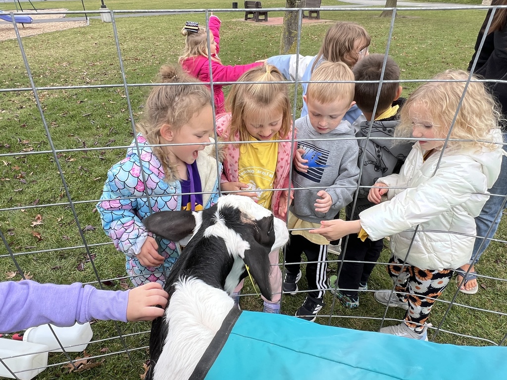 Ameson Dairy Farm visit to elementary school