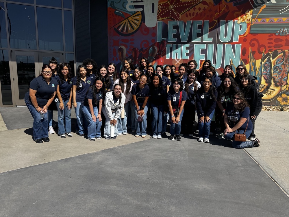 senior students at game scape enrichment activitiesfield trip