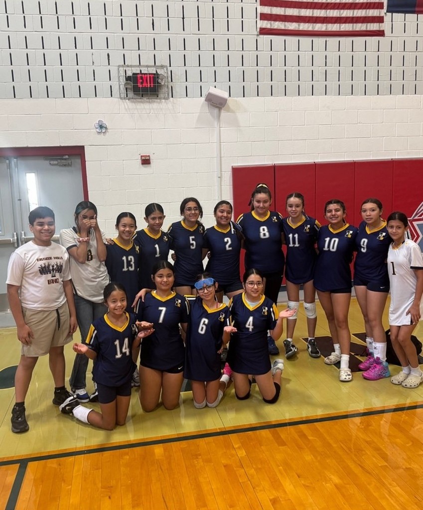 Picture of the EKIS 7th grade volleyball team.