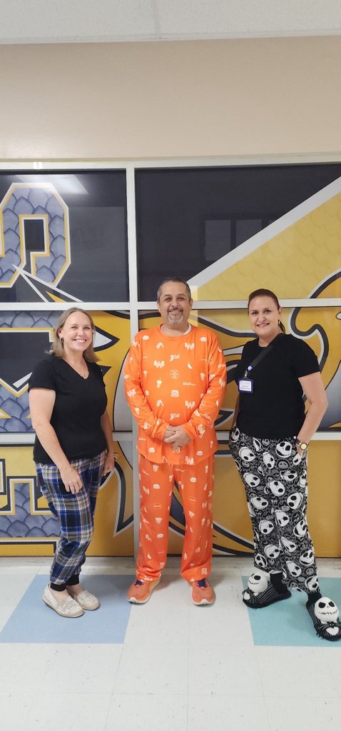 Image of EKIS faculty celebrating pajama day.