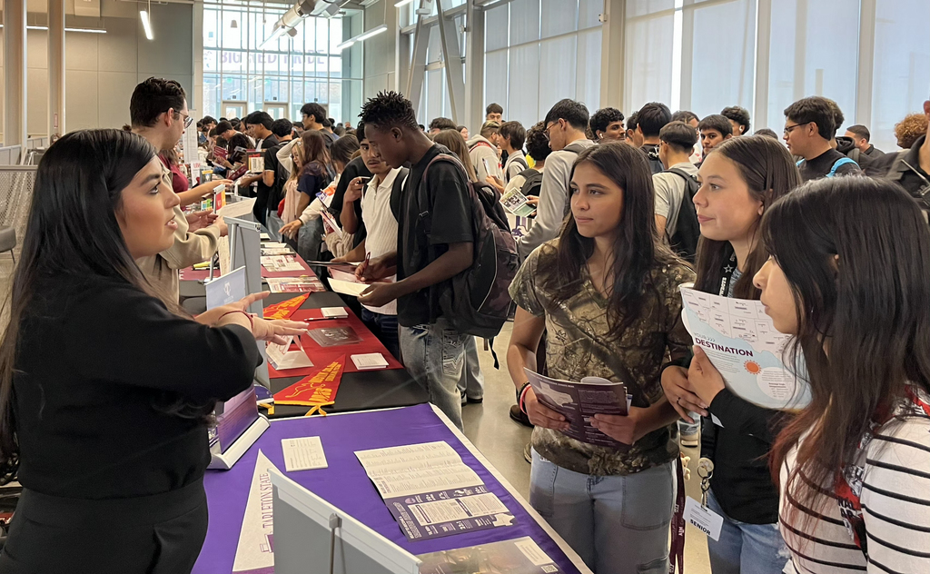 Lots of choices and options when planning your future! Today, Bel Air high school students had the opportunity to meet and gather information from countless college representatives at our college fair!