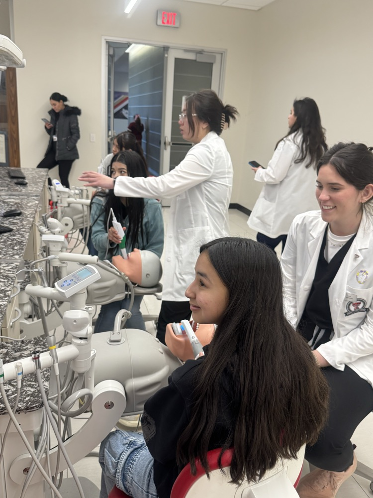 Students getting hands-on learning at Texas Tech health sciences building