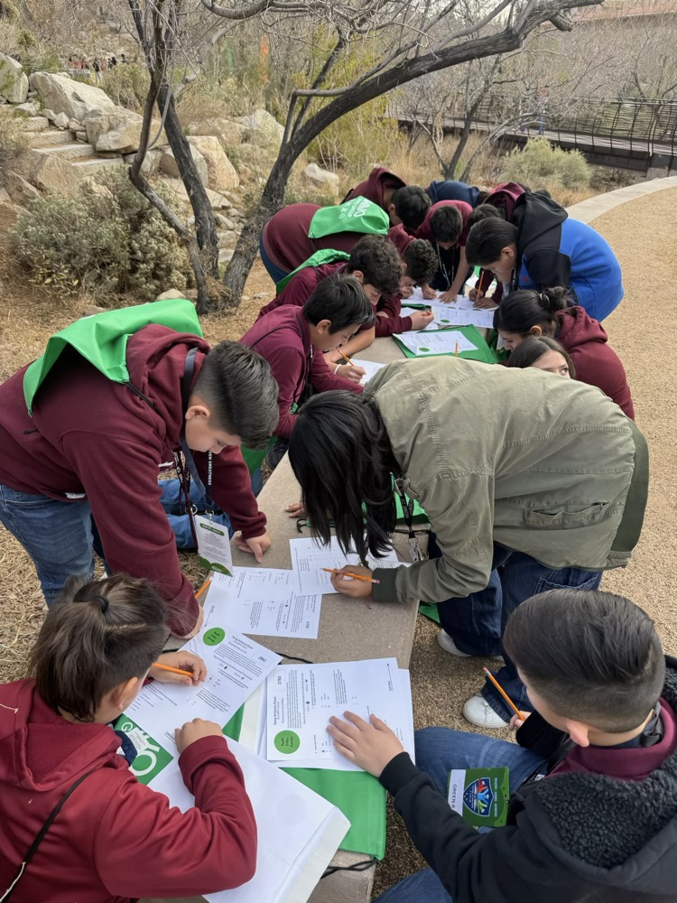 YMS students at Young Achievers forum at UTEP