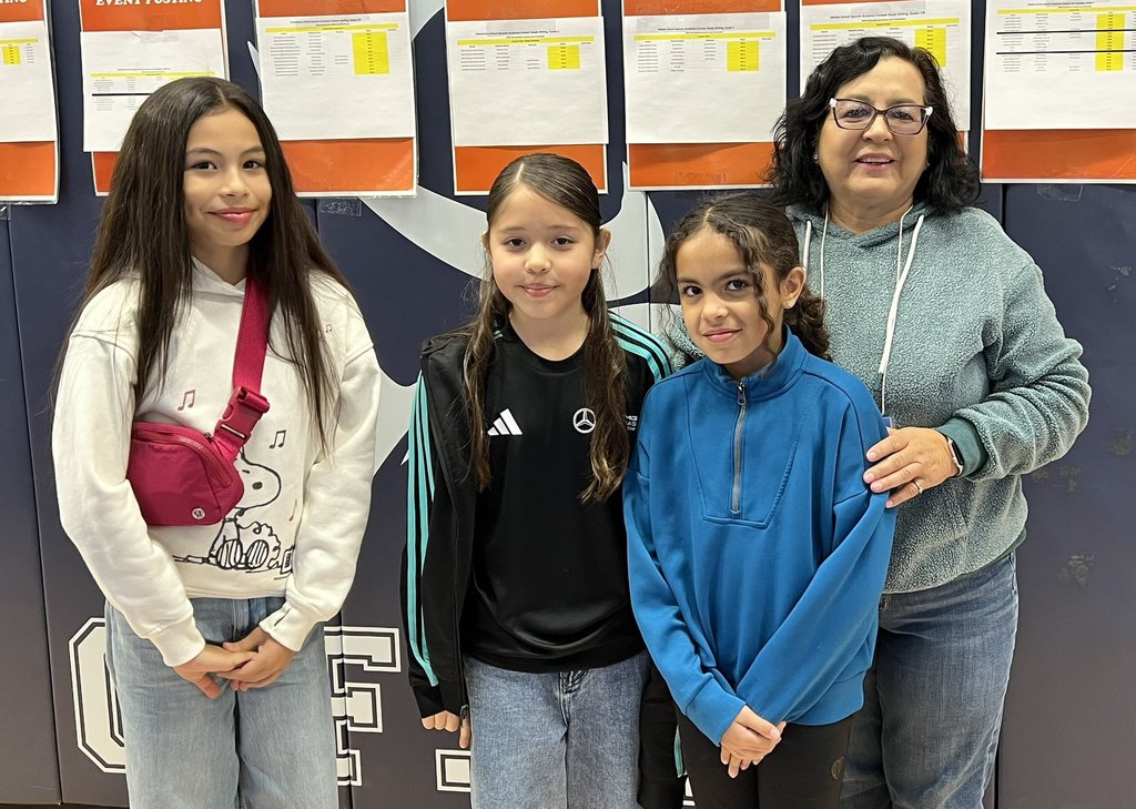 EKIS students and teacher at a Spanish Academic Contest.